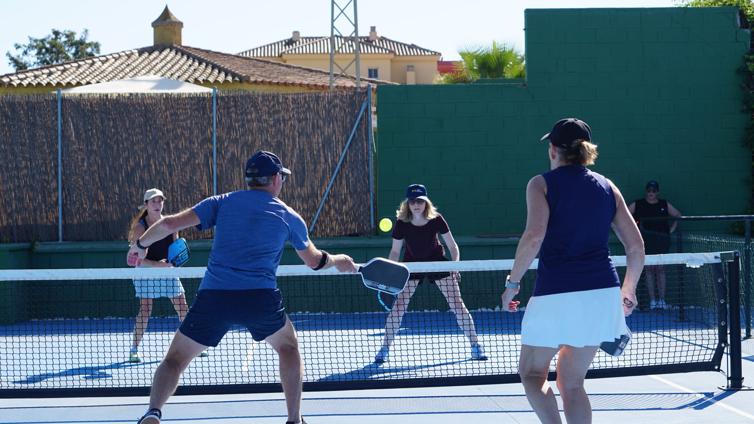 A relaxed social pickleball game
