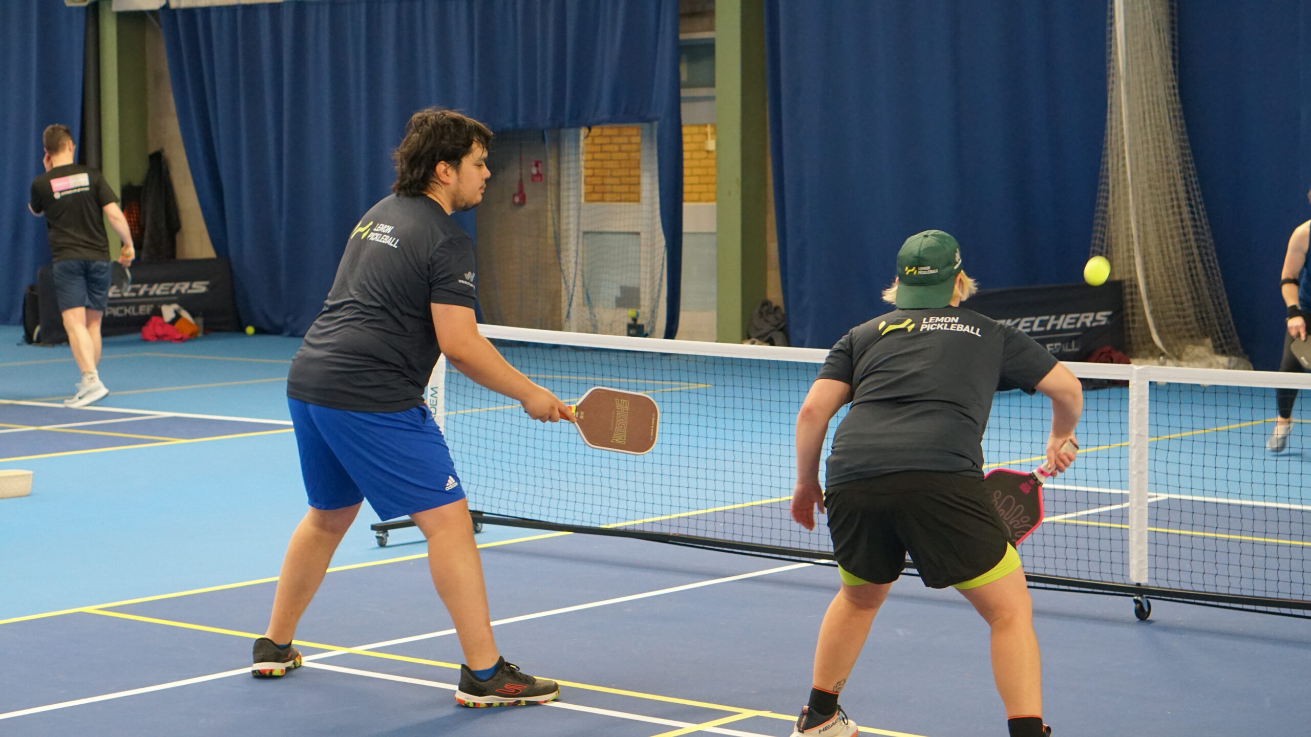 Intermediate players in a rally